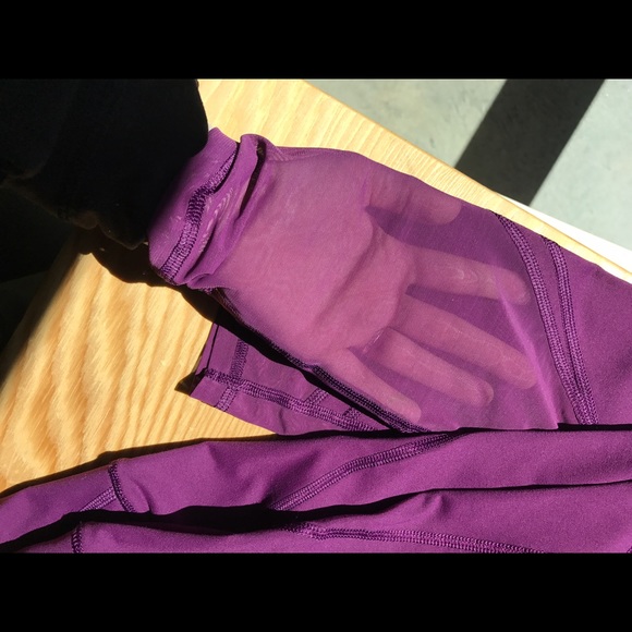 Size small. Victoria secret leggings - Picture 3 of 3