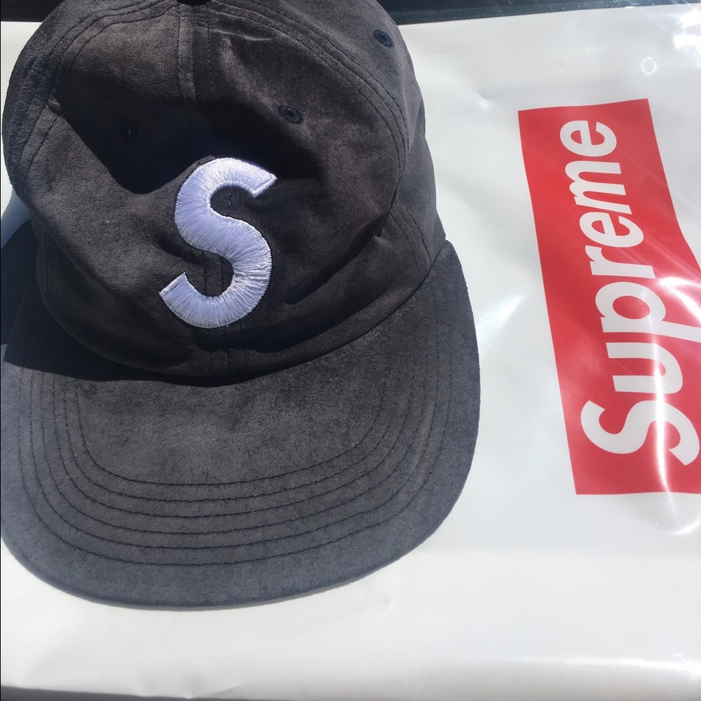 Supreme S logo hat