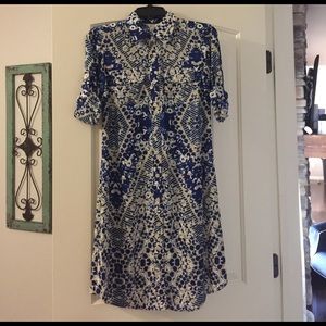 Beautiful CAbi dress!