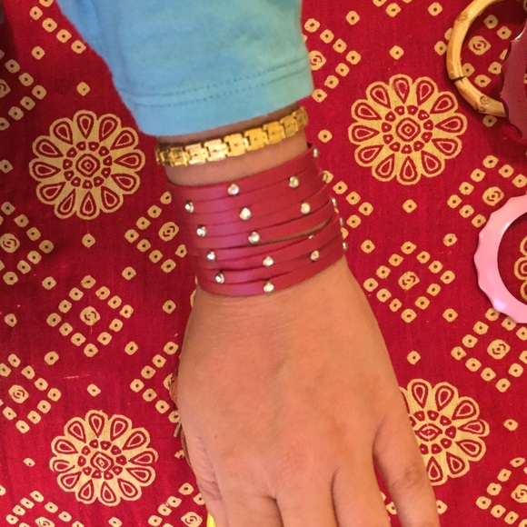 Red leather studded cuff - Picture 1 of 3