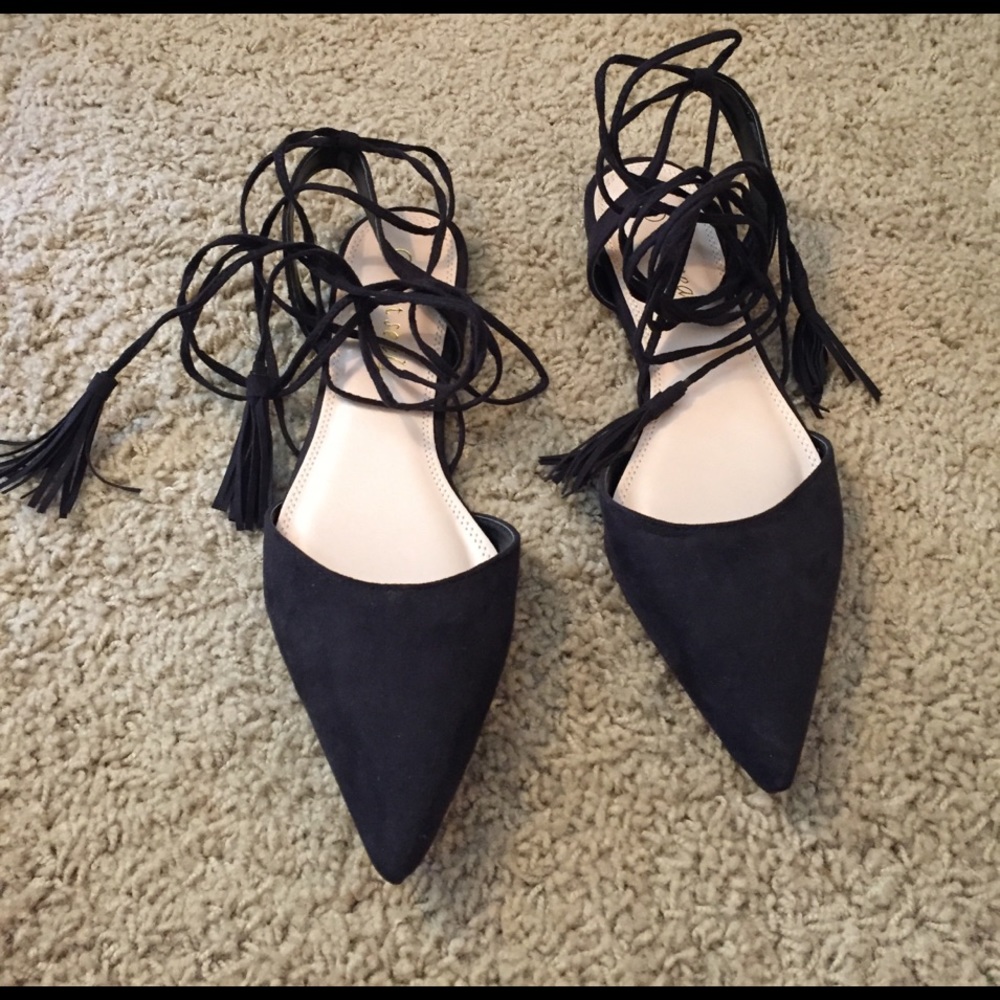 Black Pointy Toe Gladiator Wrap Sandals