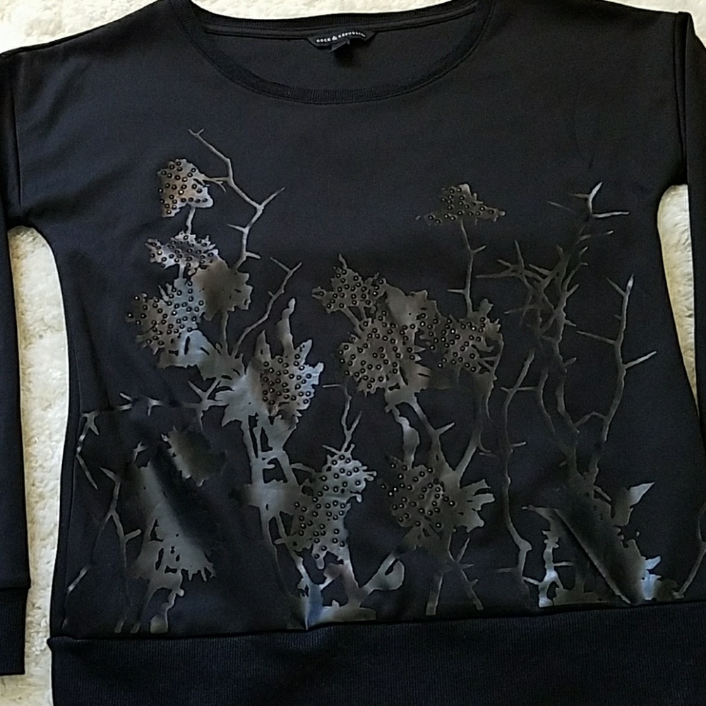 Rock and Republic sweatshirt