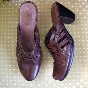 Clarks Brown Leather Mules Clogs Shoes Strappy 9.5 Clarks Brown Leather Mules Clogs Shoes Strappy 9.5
