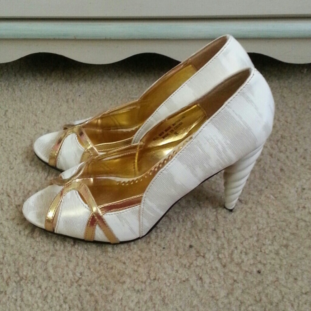 Gold and white spiral heel peep toe pumps