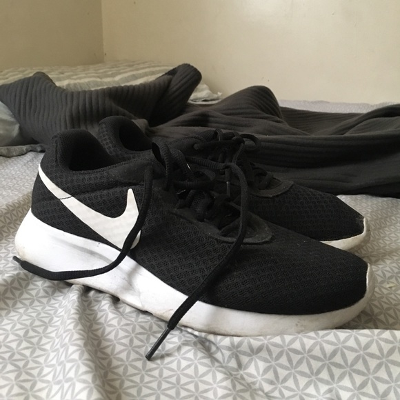 Nike trainers . They're so comfortable - Picture 2 of 4