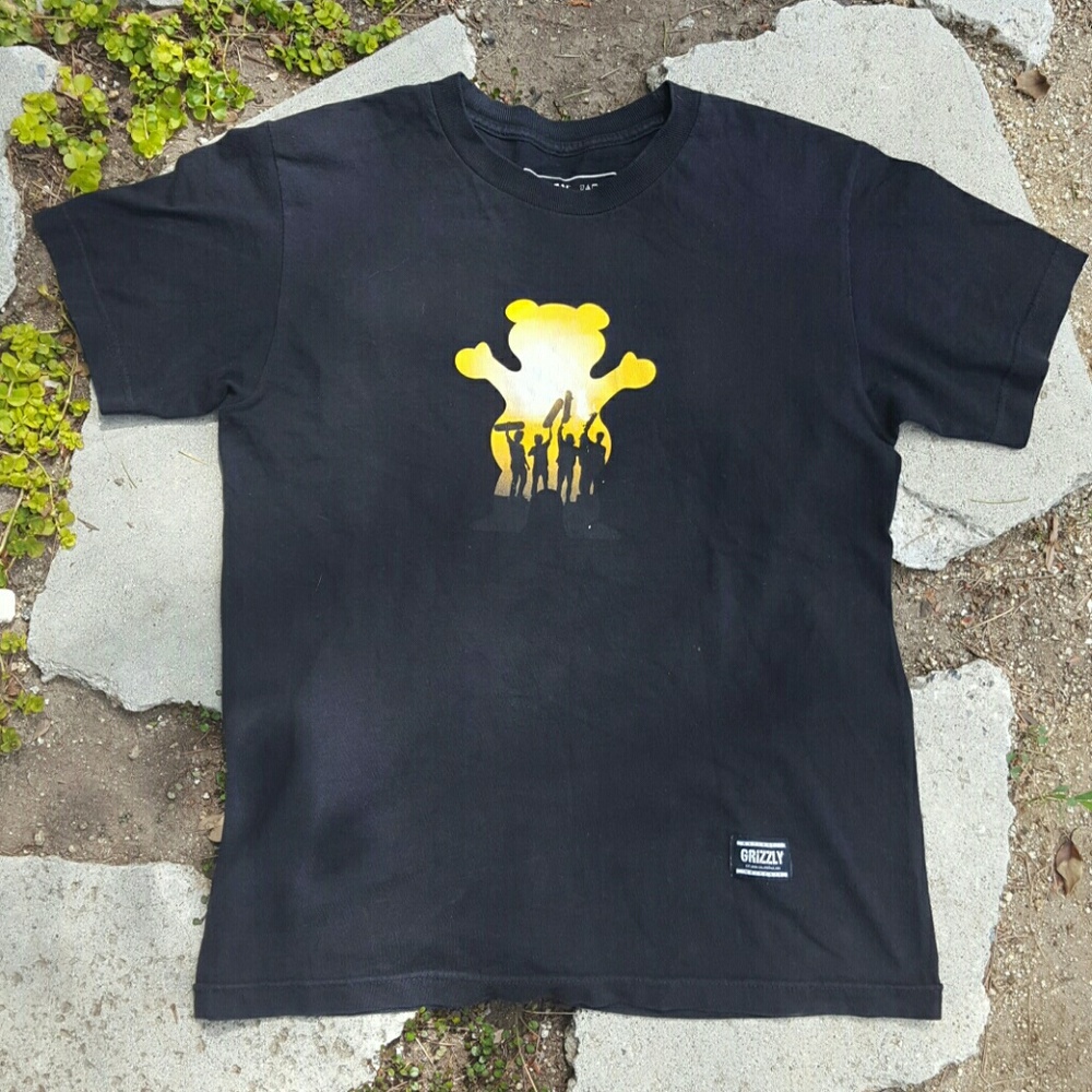 Grizzly graphic Skate Board tshirt