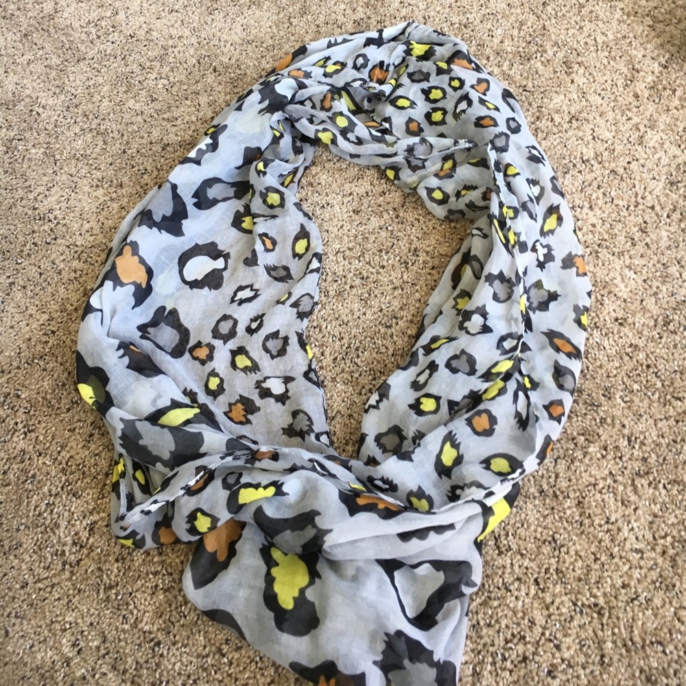 Infinity scarf