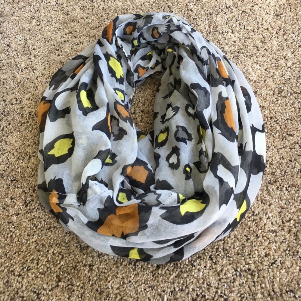 Infinity scarf - Picture 2 of 2
