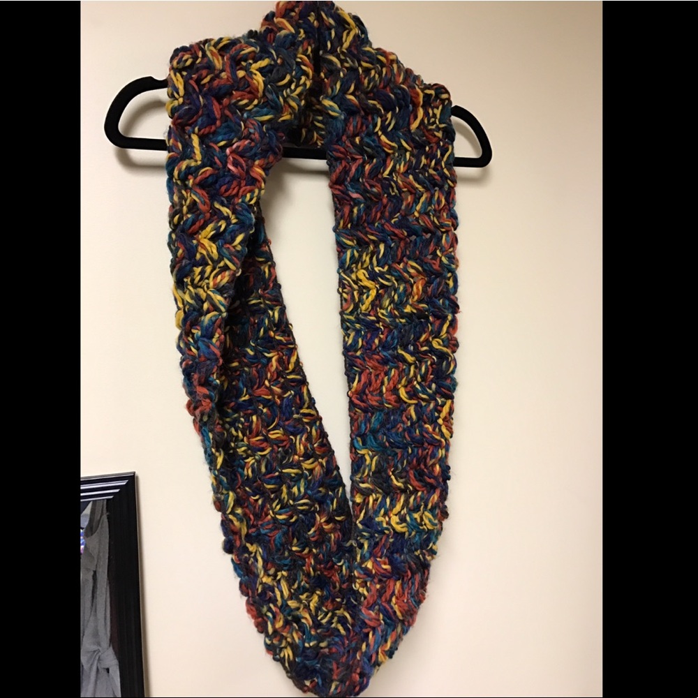 Steve Madden Multi-colored knit infinity scarf