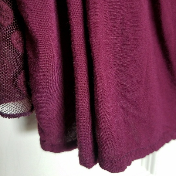 Hollister Lace and Mesh Dress with Slip - Picture 5 of 7