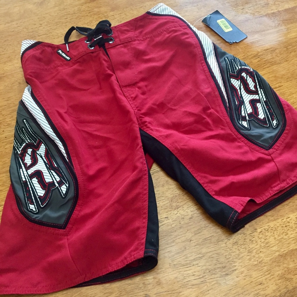 Brand new, very cool FOX Boys Boardshorts sz 10