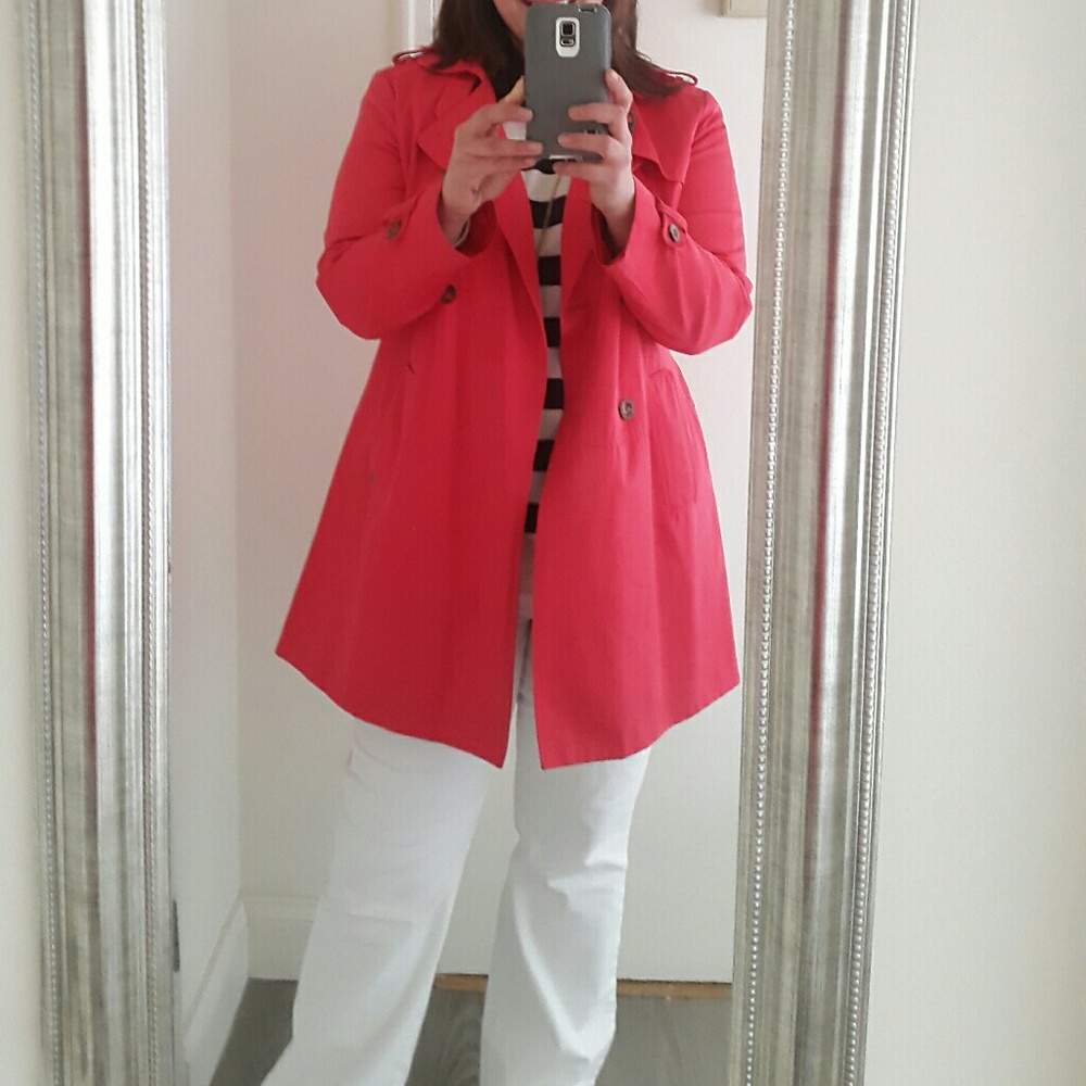 Gorgeous strawberry red light trench coat