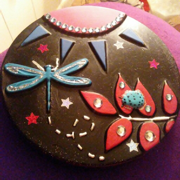 Hand made stepping stones - Picture 3 of 3
