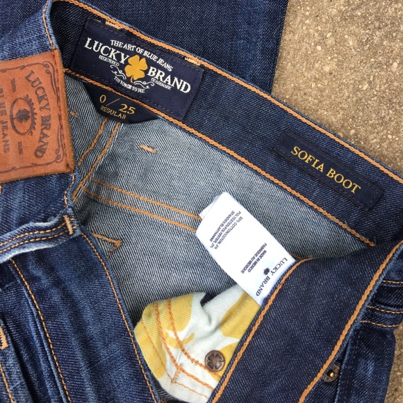 Lucky Brand Boot Cut Jeans - Picture 6 of 6
