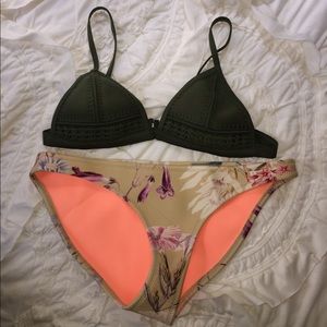 TRIANGL Coco - Floral Affair top