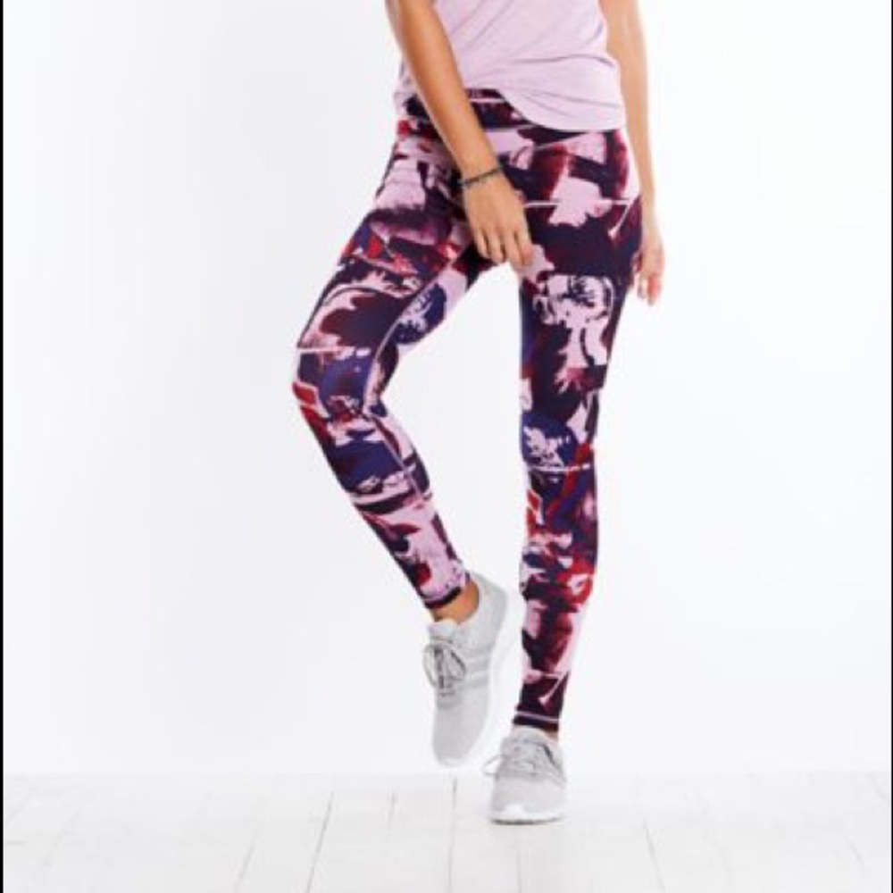 🕷LUCY🕷 Studio Hatha Legging size L