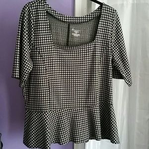 Lane Bryant houndstooth peplum top