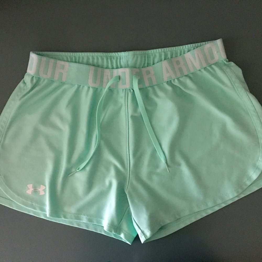 Under Armour Women's HeatGear shorts