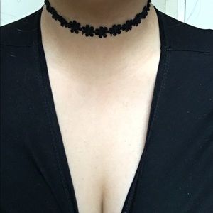 Daisy choker