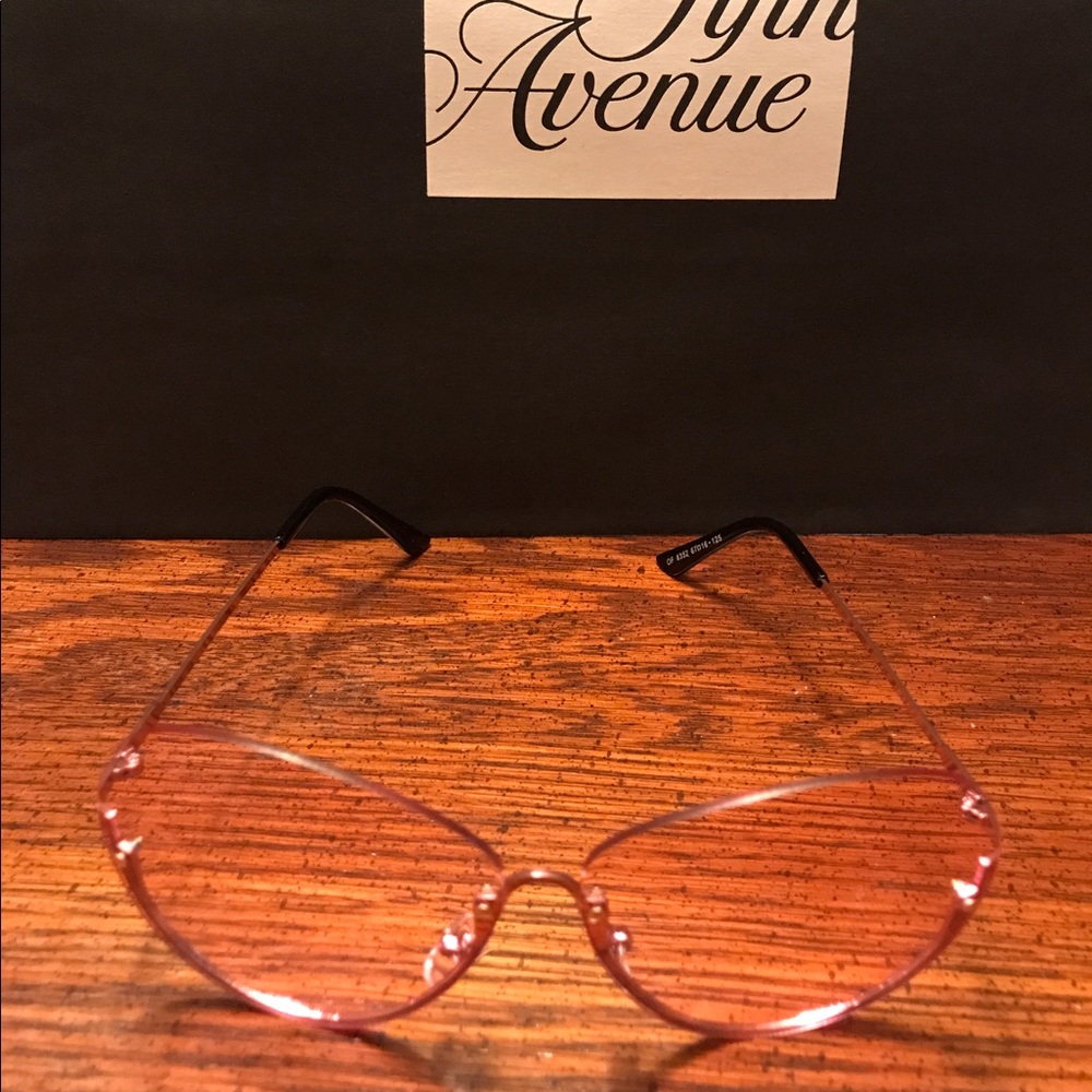 Various color rimless glasses 30 each