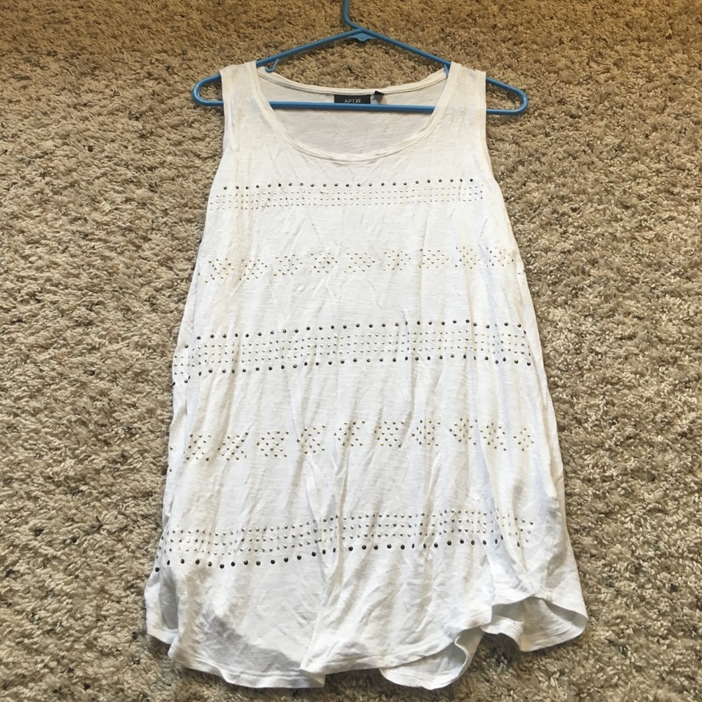 White, sequined sleeveless top