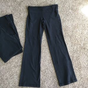 3 pairs of Old navy fold over yoga pants