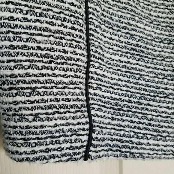 H&M Pencil Skirt - Picture 3 of 5