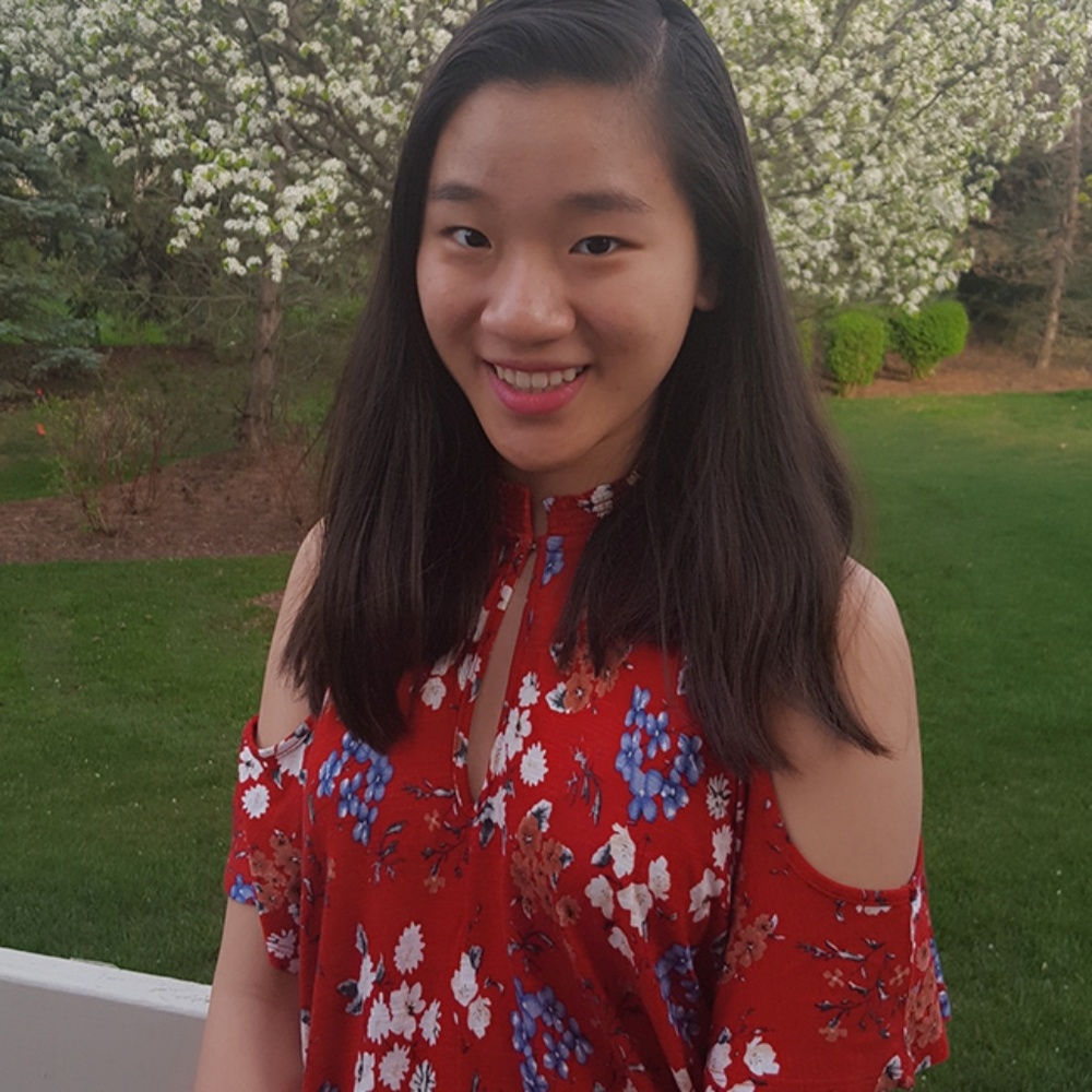 Meet your Posher, Alicia