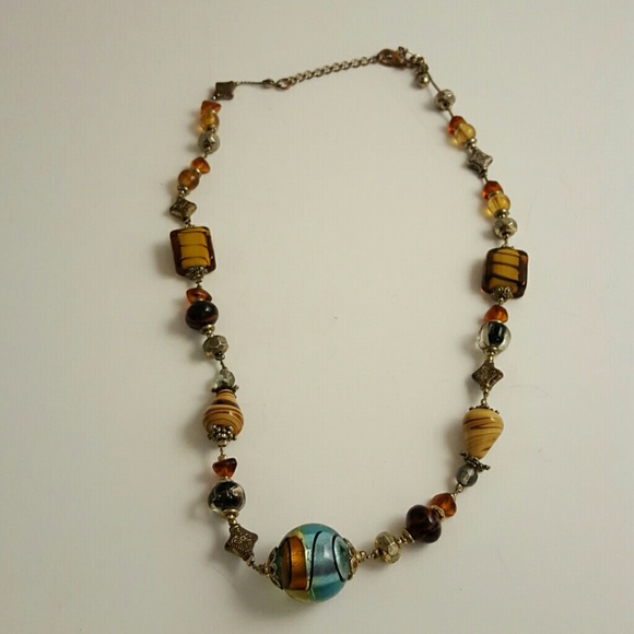 Vintage glass-beaded necklace - Picture 2 of 2