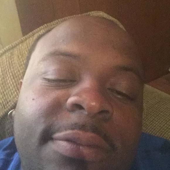 Meet your Posher, Ricardo - Picture 1 of 1