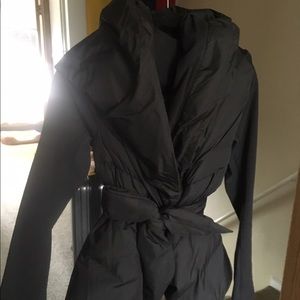 Lulu size 4 jacket