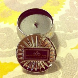 Voluspa Makassar Ebony & Peach Candle