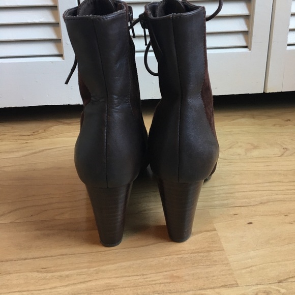 Lace up Booties - Picture 3 of 4