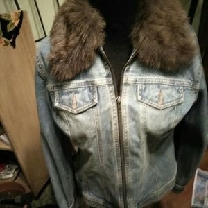 Liz Clairborne 'Axcess 'Jean Jacket.  . size 6