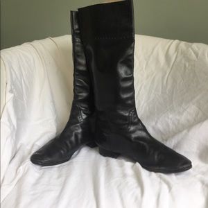 Vintage classic Gucci boots OBO