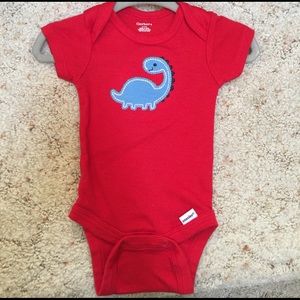 0-3 Months 👶🏻 ONESIE!