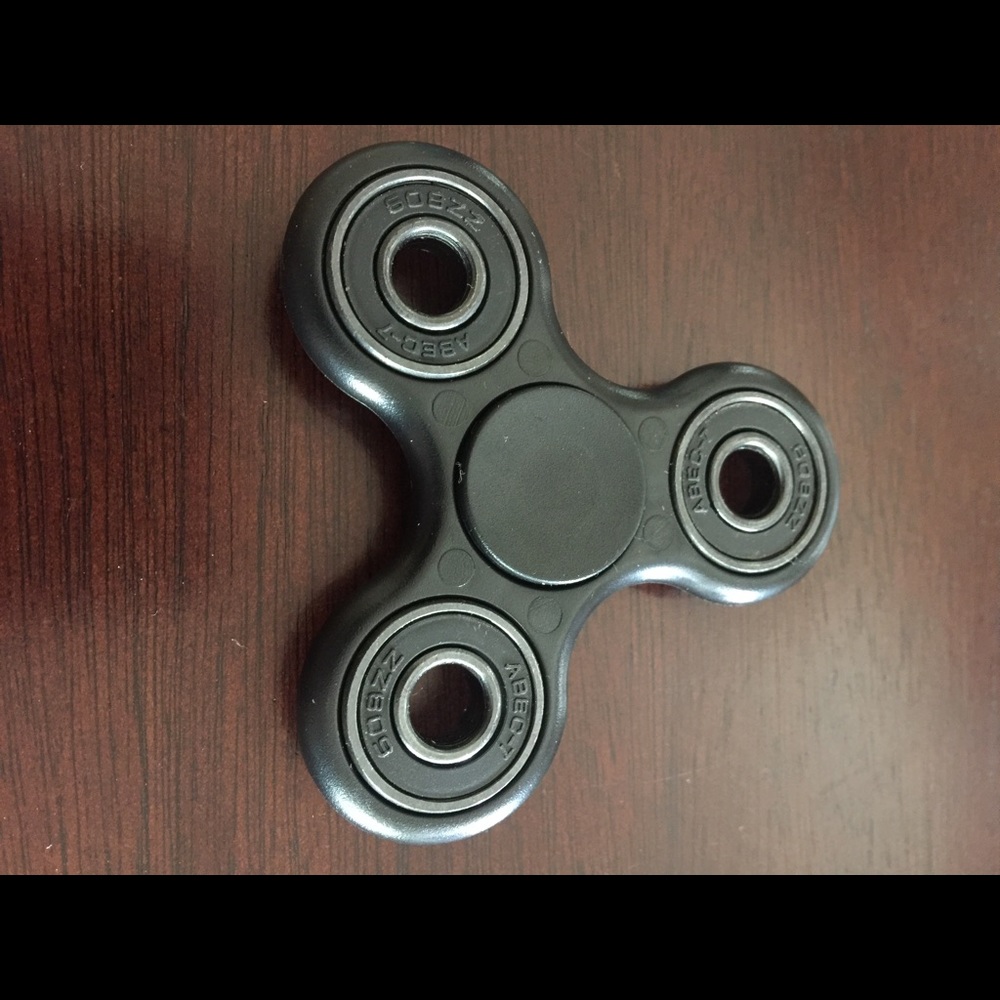 Fidget spinner