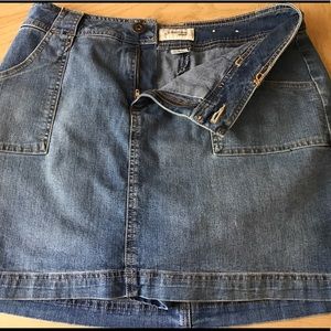 St. John's Bay Stretch Skorts.