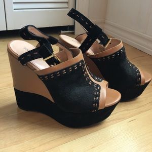 Black & Brown platform pumps