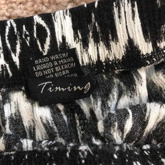 Aztec print shorts. - Picture 3 of 4