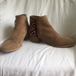 Anthropologie booties perfect for Coachella.