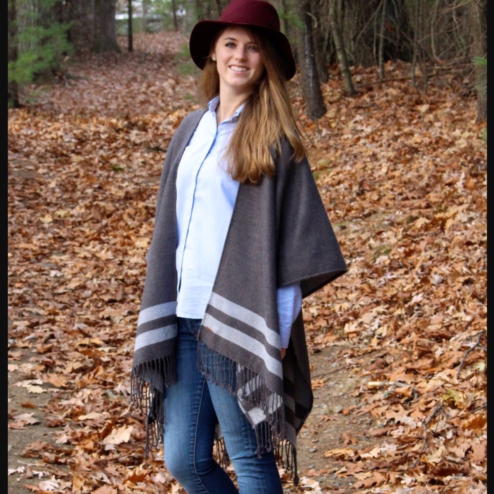 TOMS Poncho