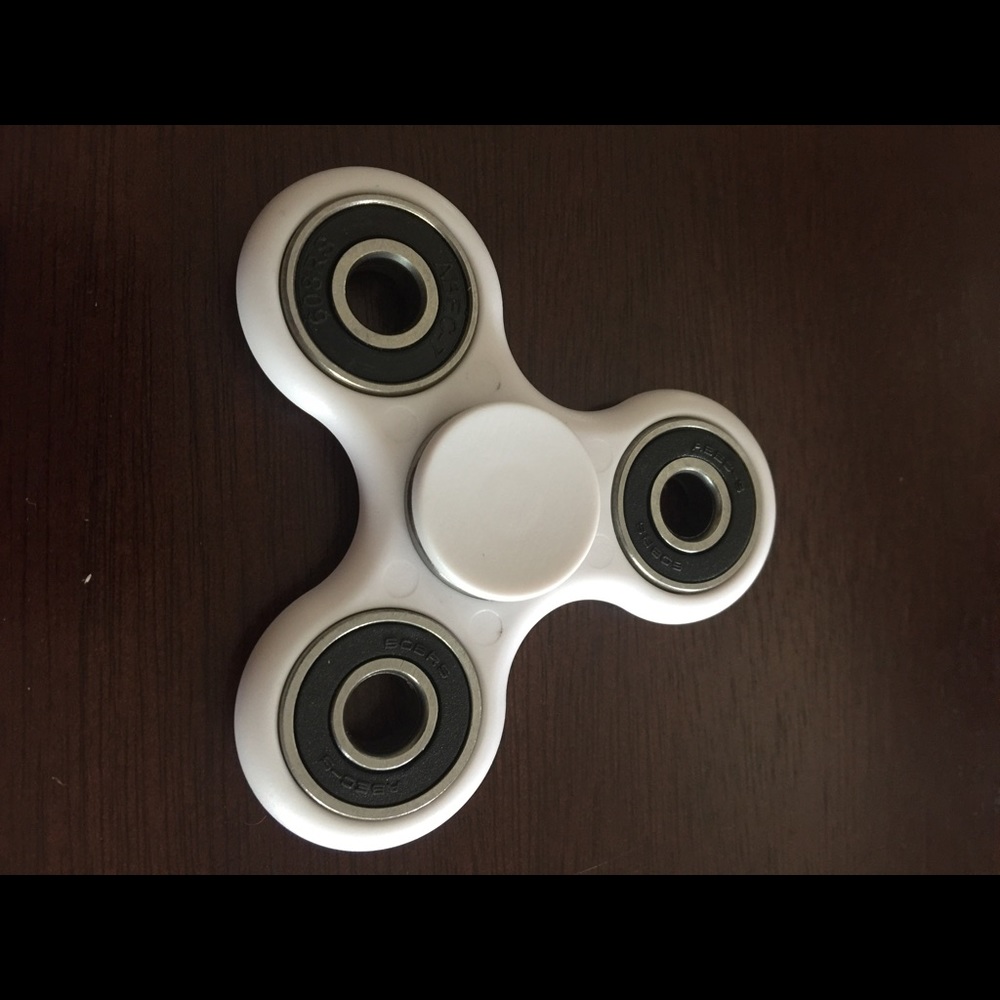 Fidget spinner