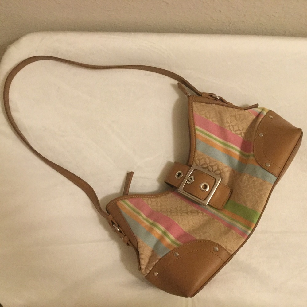 🌸Relic Shoulder Bag🌸