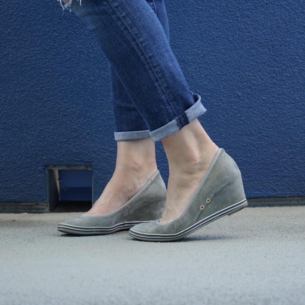 Italian suede grey wedges