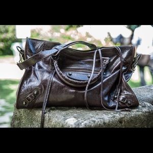 Balenciaga classic city shoulder bag cigare fonce