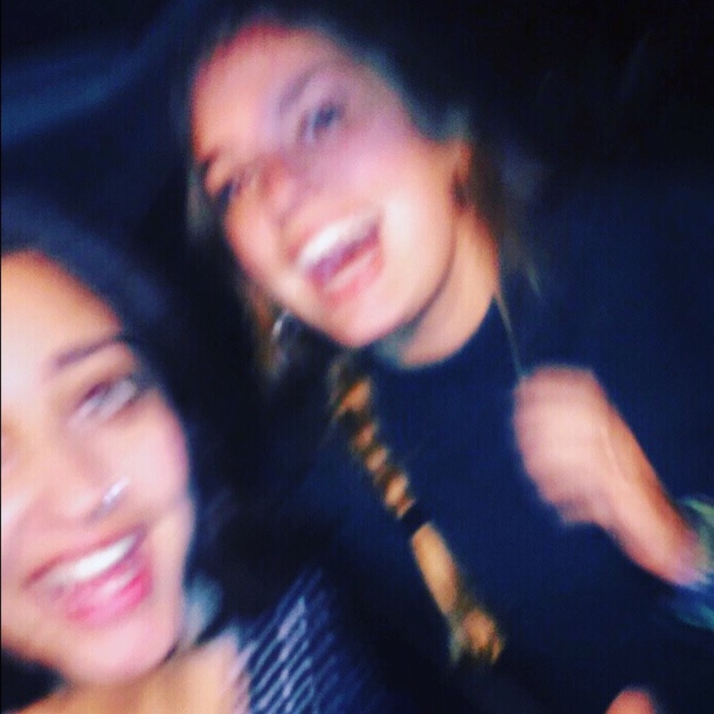 Meet your Posher, Ava