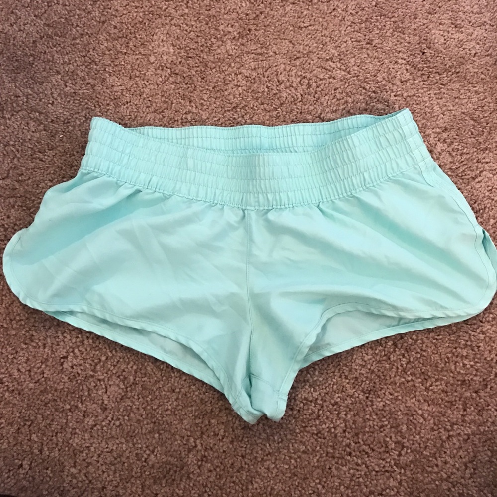 🎯 mint green swim shorts.
