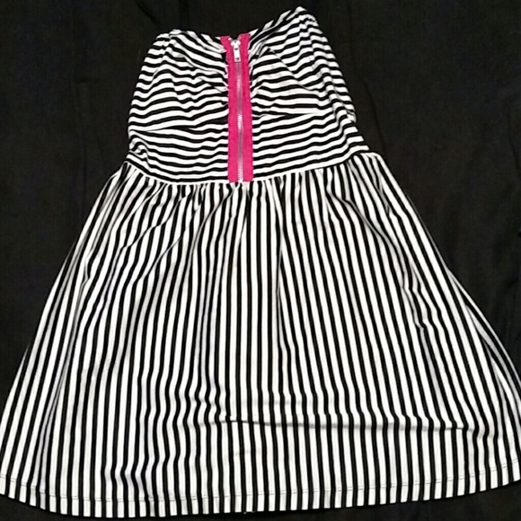 Hot Topic Dress - Picture 1 of 3