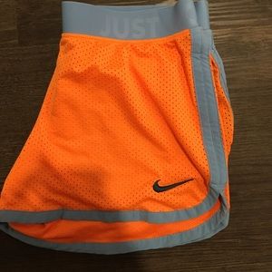 🚨SOLD ON MERCARI 🚨